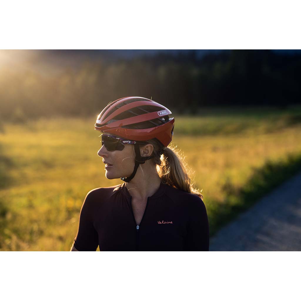 Helm sales abus aventor