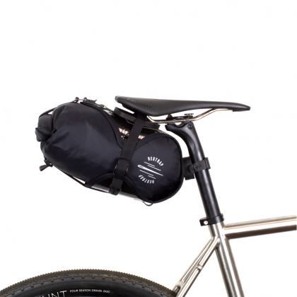 restrap-race-saddle-bagblack-7-litres