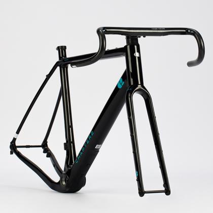 chapter2-kaha-gravel-disc-brake-framesetglossy-black-tuauriuri